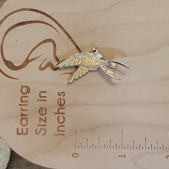 🔥LAST PAIR🔥 BIRDS IN FLIGHT EARRINGS - Picture 6 of 7